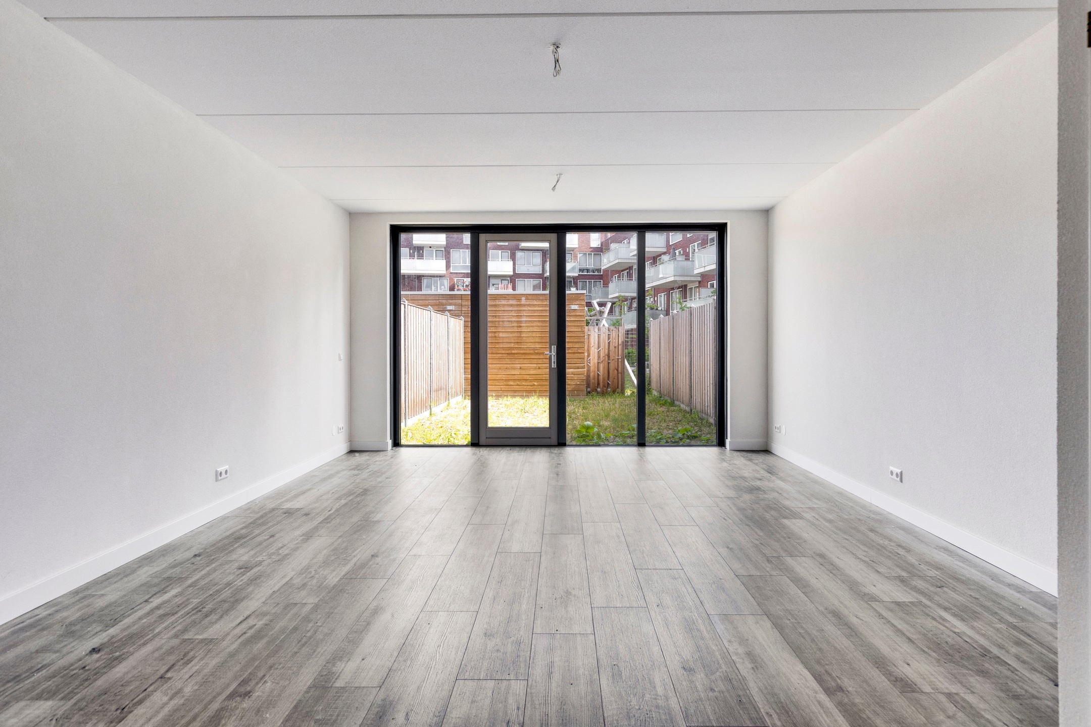 Tussenwoning te koop: Ambachtsherenpad 63, Zoetermeer