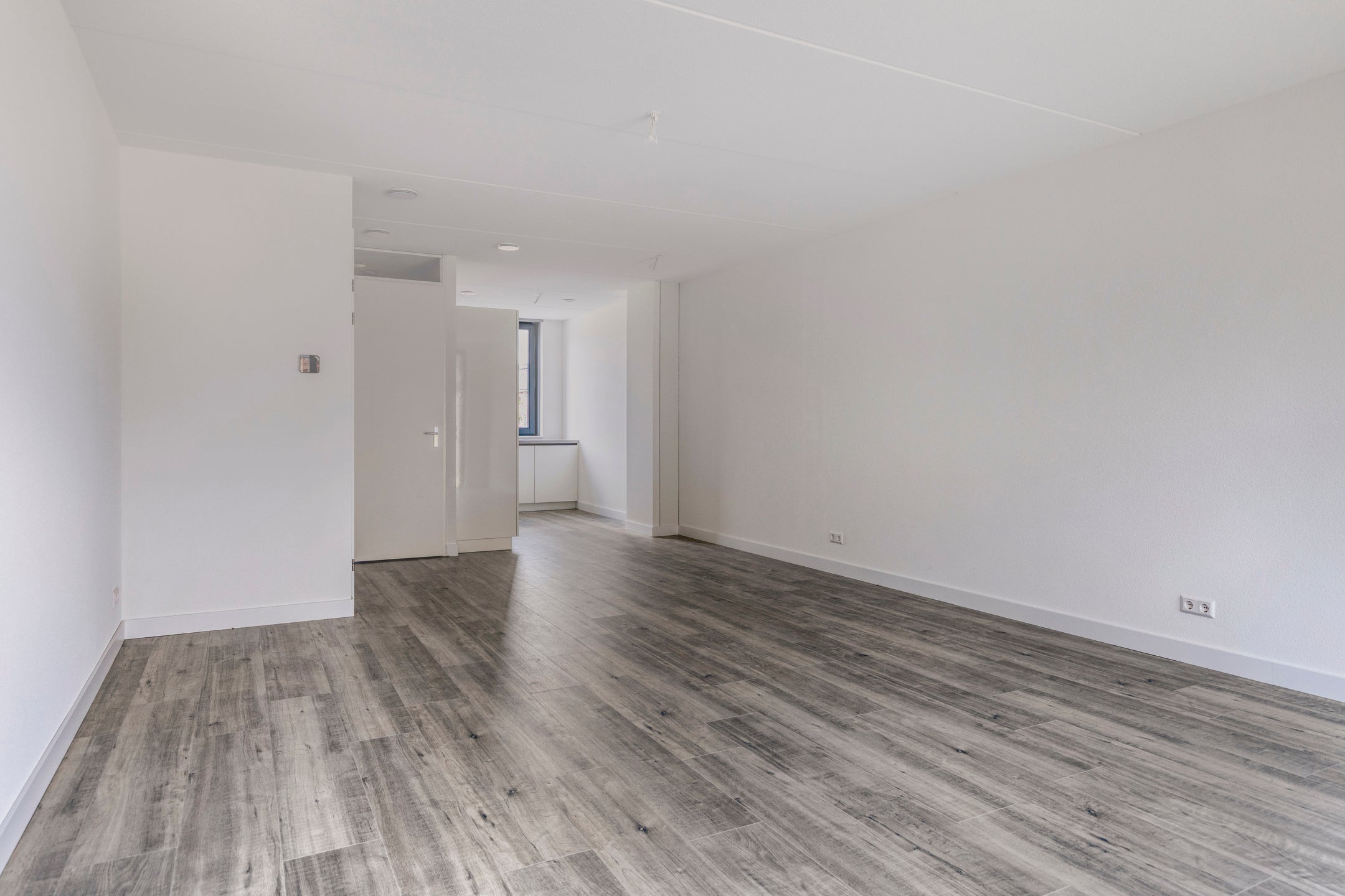 Tussenwoning te koop: Ambachtsherenpad 63, Zoetermeer