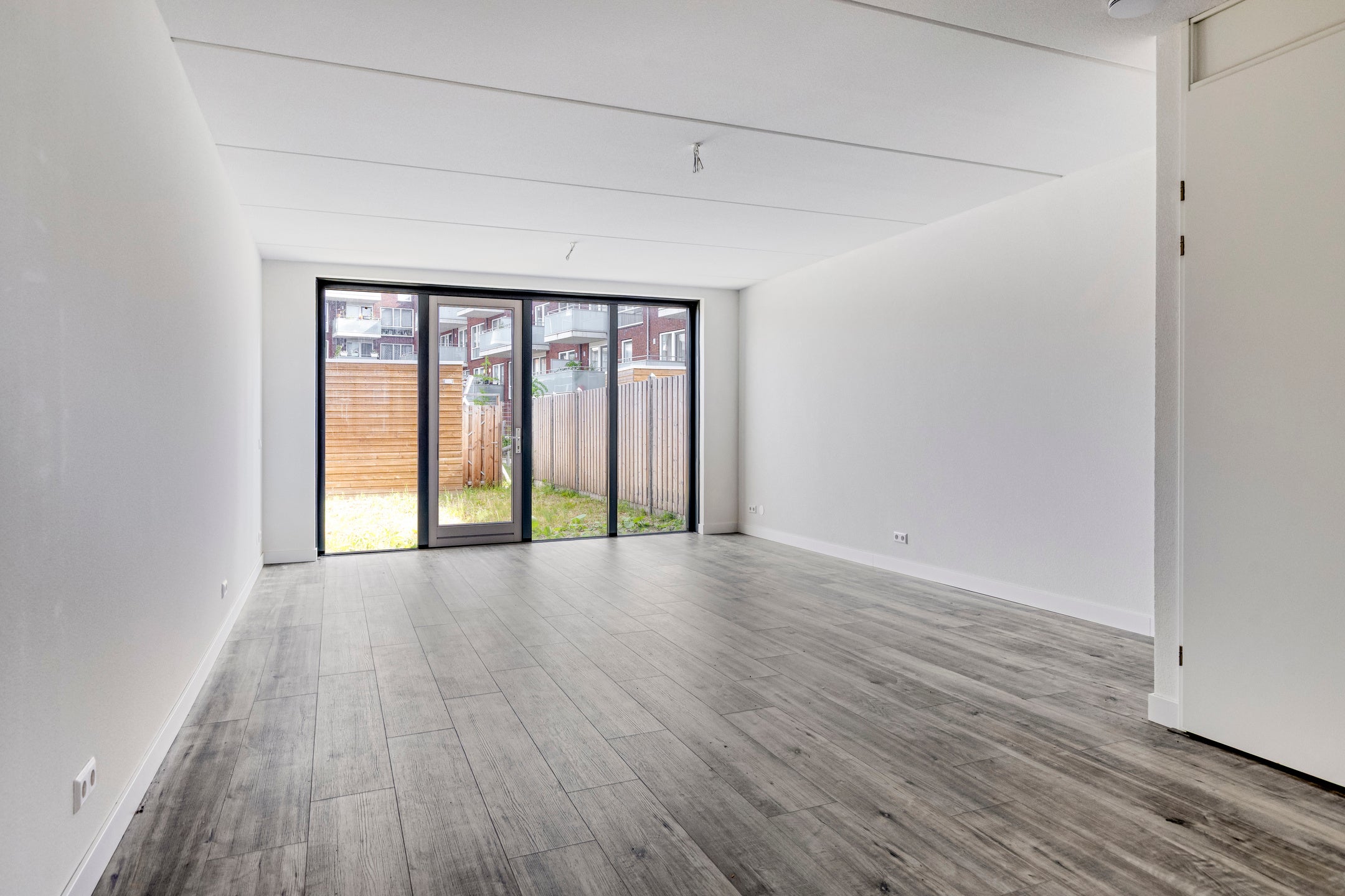 Tussenwoning te koop: Ambachtsherenpad 63, Zoetermeer