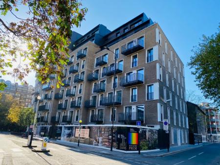 Flat Baltic Street West in City of London