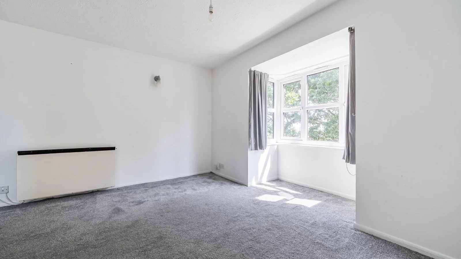 Flat St Pauls Rise in Greater London