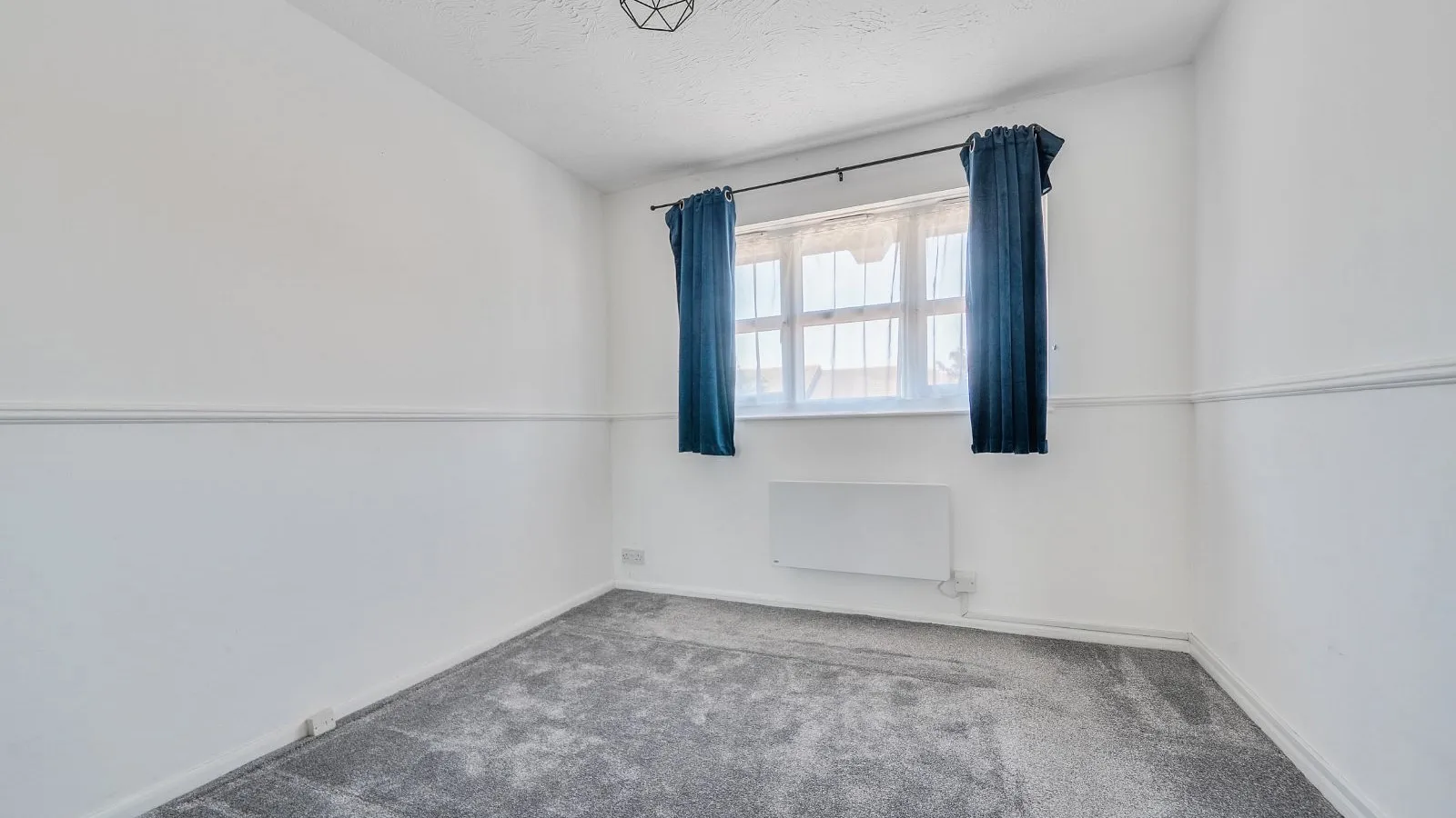 Flat St Pauls Rise in Greater London