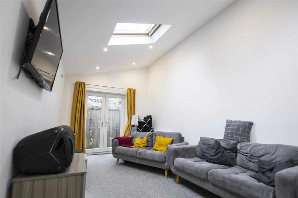 Flat Selly Hill Road in Birmingham