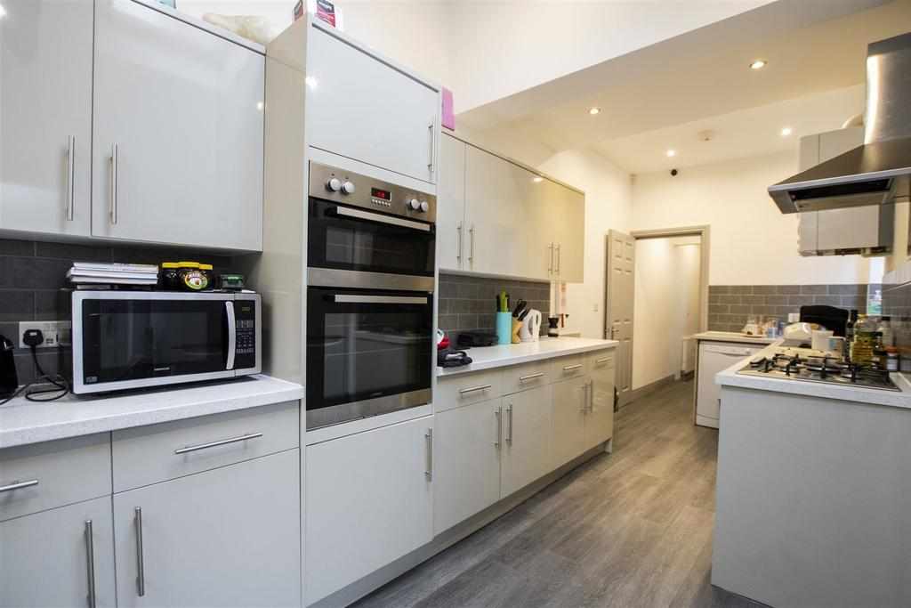 Flat Selly Hill Road in Birmingham