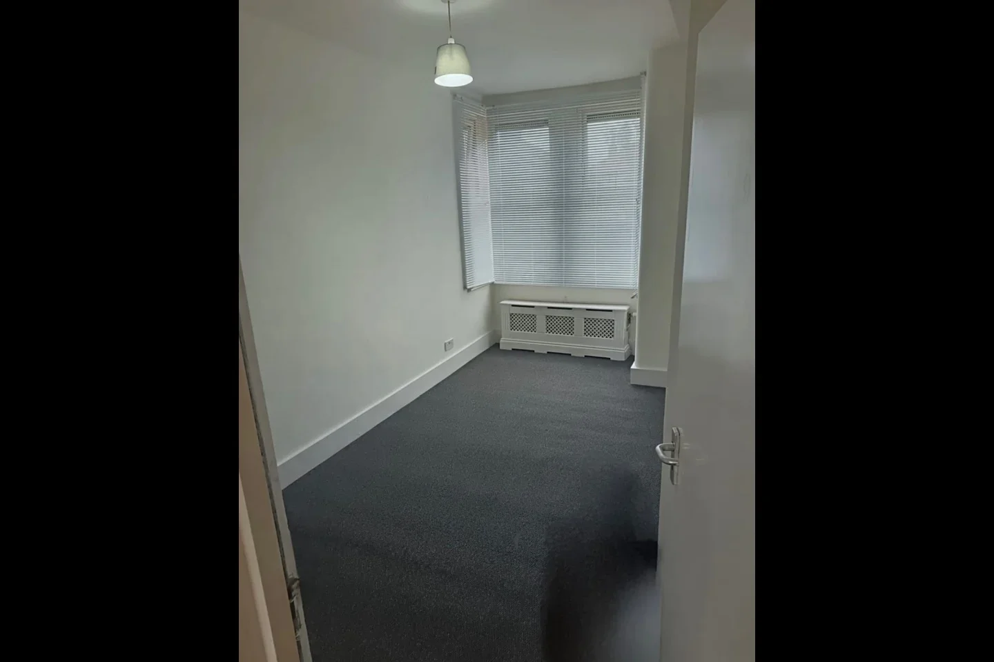 Room Hertford Road in Greater London