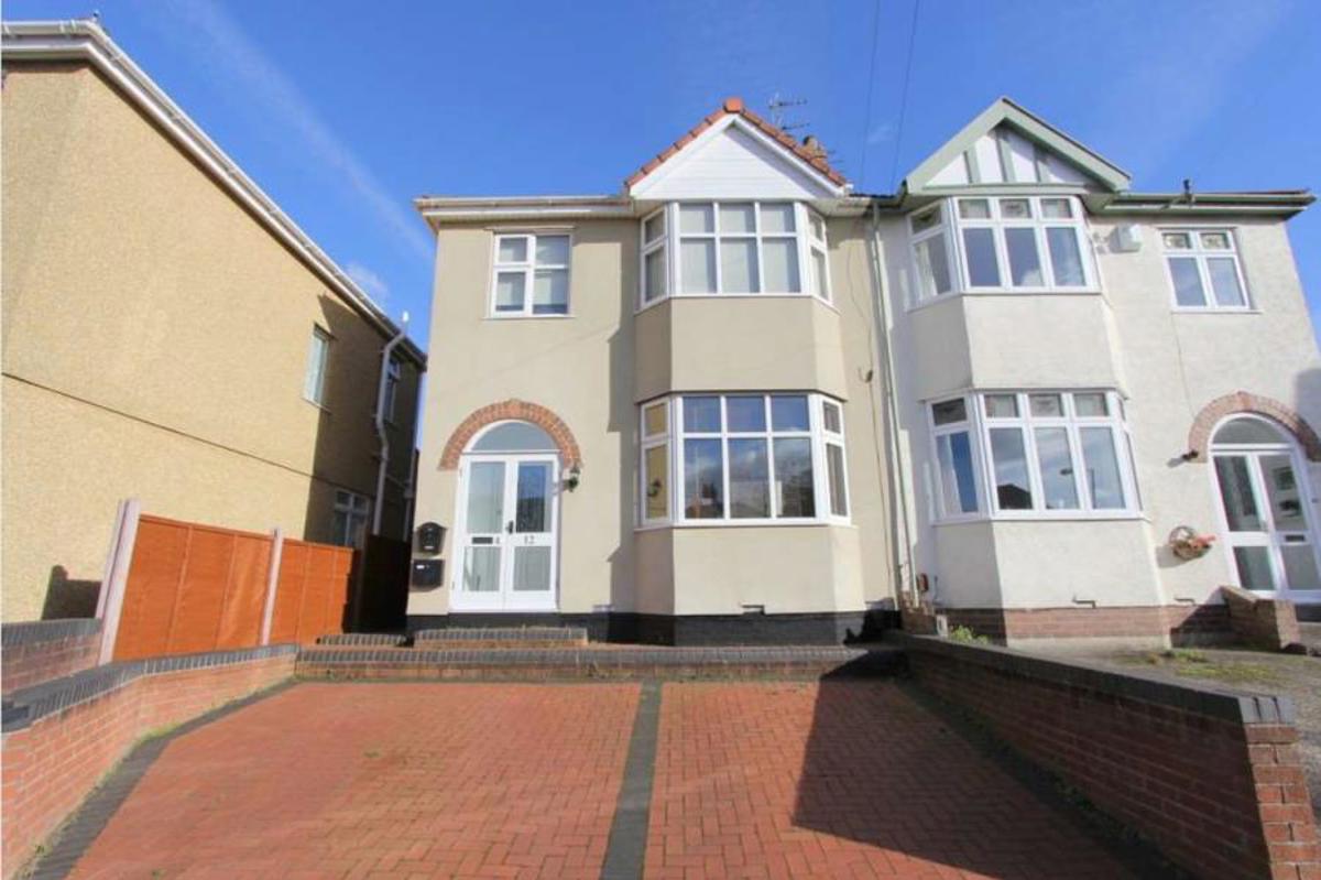 Flat Millward Grove in Bristol