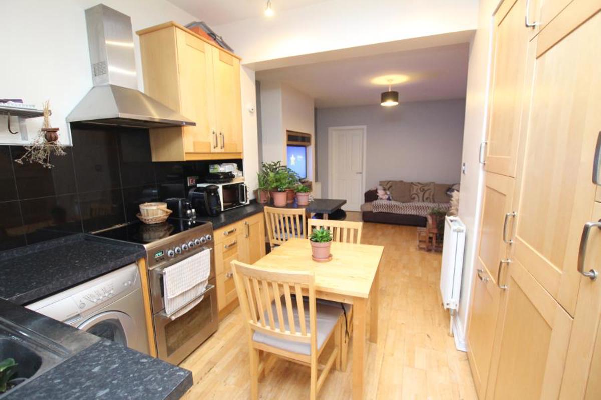 Flat Millward Grove in Bristol