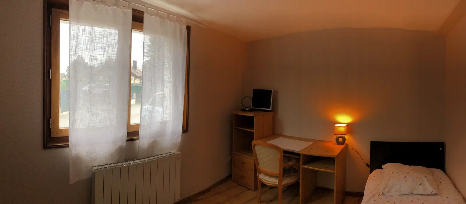Chambre Route de Lathoy à Saint-Julien-en-Genevois