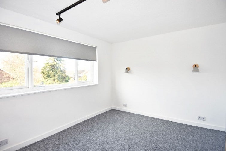 Flat Ferrymoor in Greater London