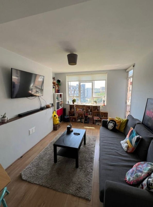 Room Patmore Street in Greater London