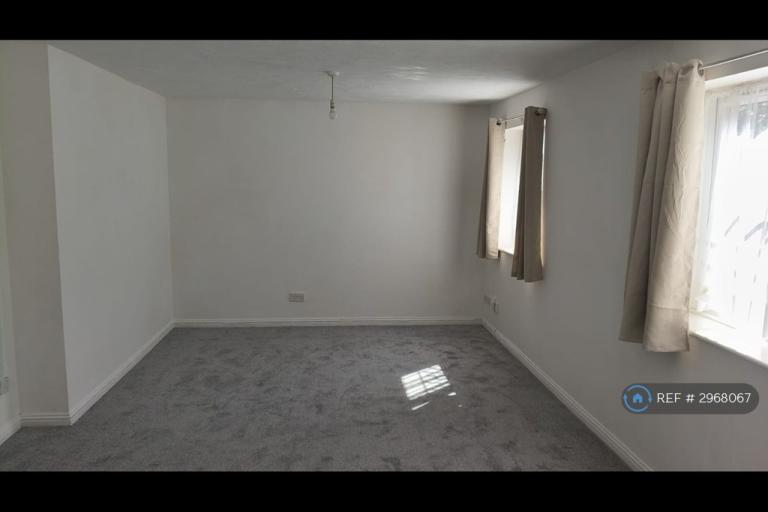 Flat St Aidans Court in Greater London
