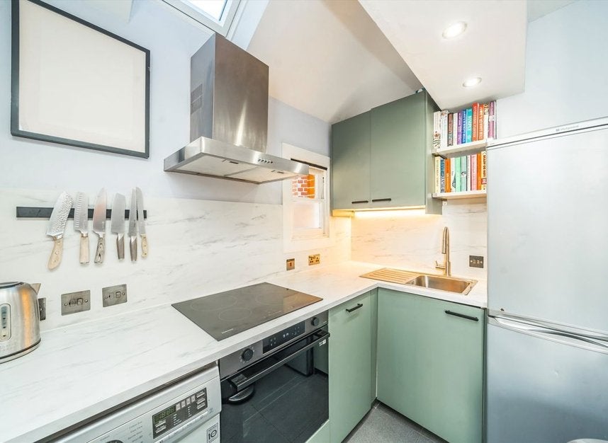 Flat West Hill in Greater London