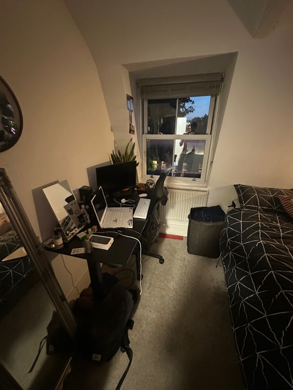 Room Kennington Road in Greater London