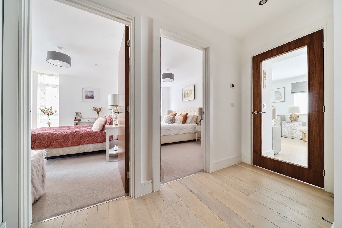 Flat Lansdown Road in Cheltenham