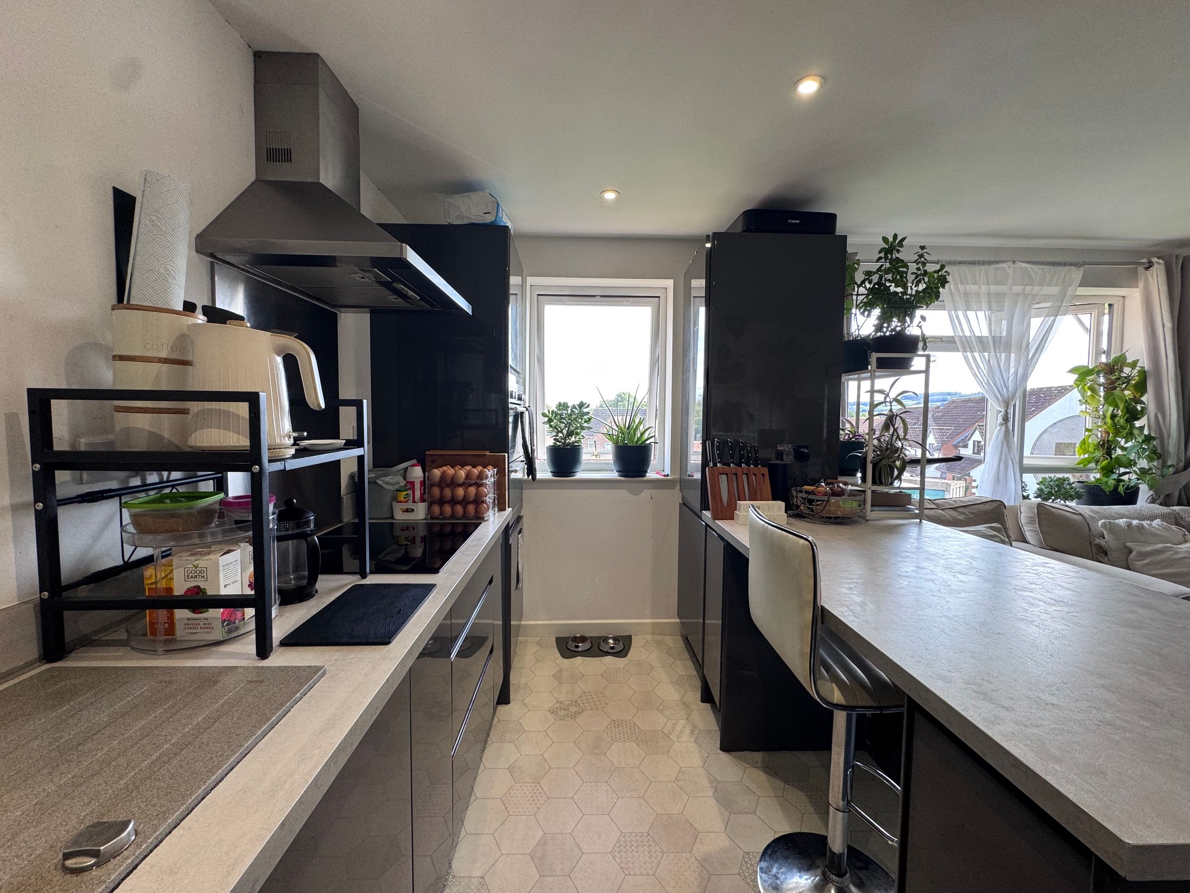 Flat Carew Road in Mid Devon