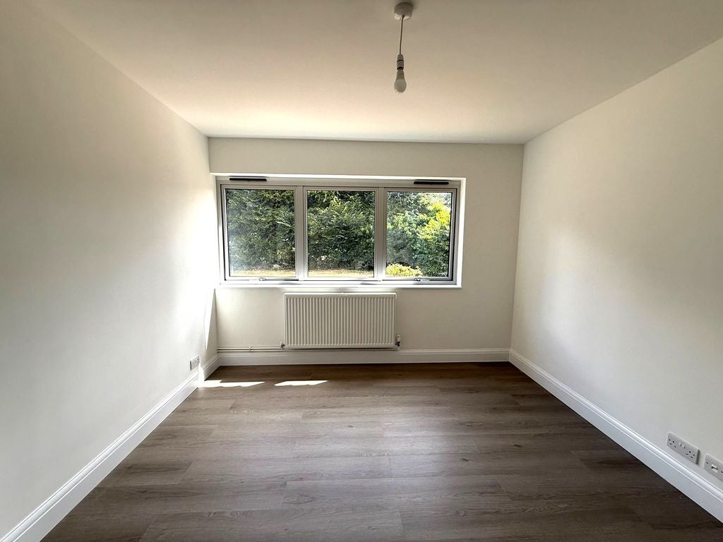 Flat Blunesfield in Hertsmere