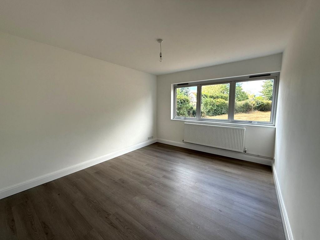 Flat Blunesfield in Hertsmere