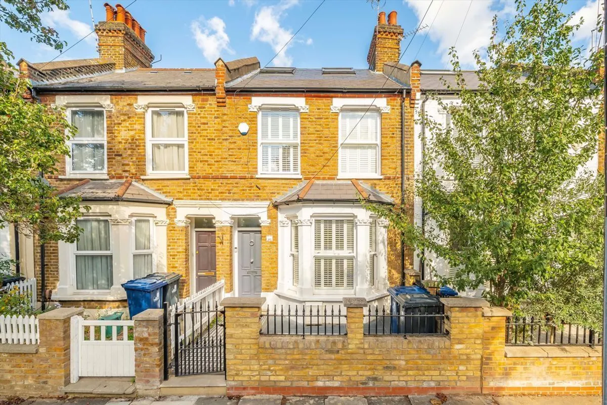 House Somerset Road in Greater London