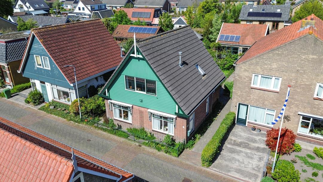 Huis Dorpsstraat 12 in Haskerdijken