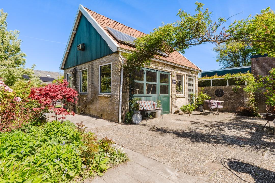 Vrijstaande woning te koop: Dorpsstraat 12, Haskerdijken