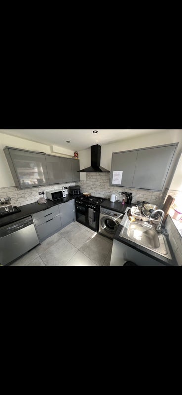 Room Rendcombe Green in Liverpool