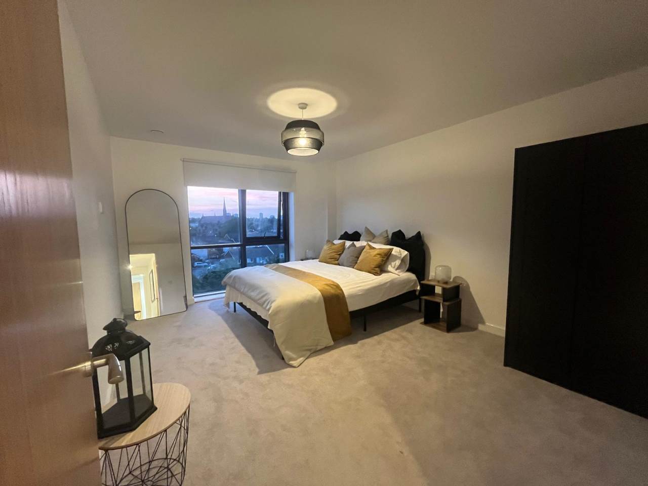 Flat Ordsall Lane in Salford