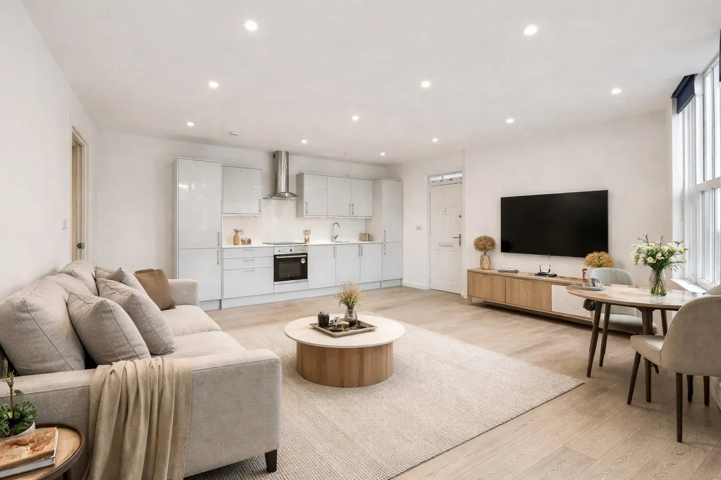 Flat Bushey Grove Road in Hertsmere
