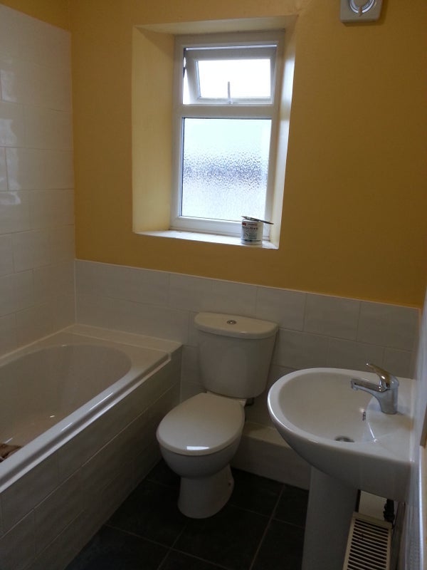 Room Mafeking Road in Preston