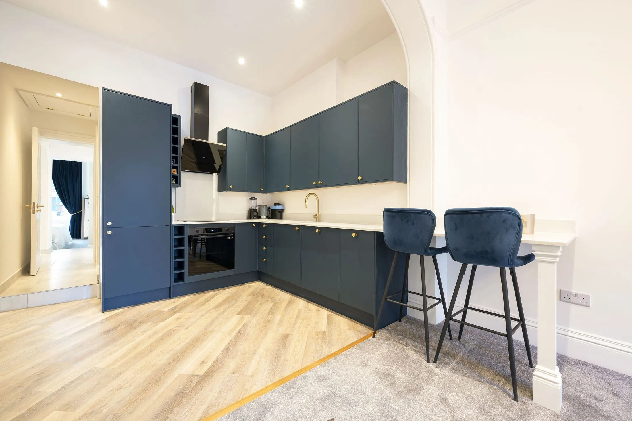 Flat Stanhope Mews South in Greater London