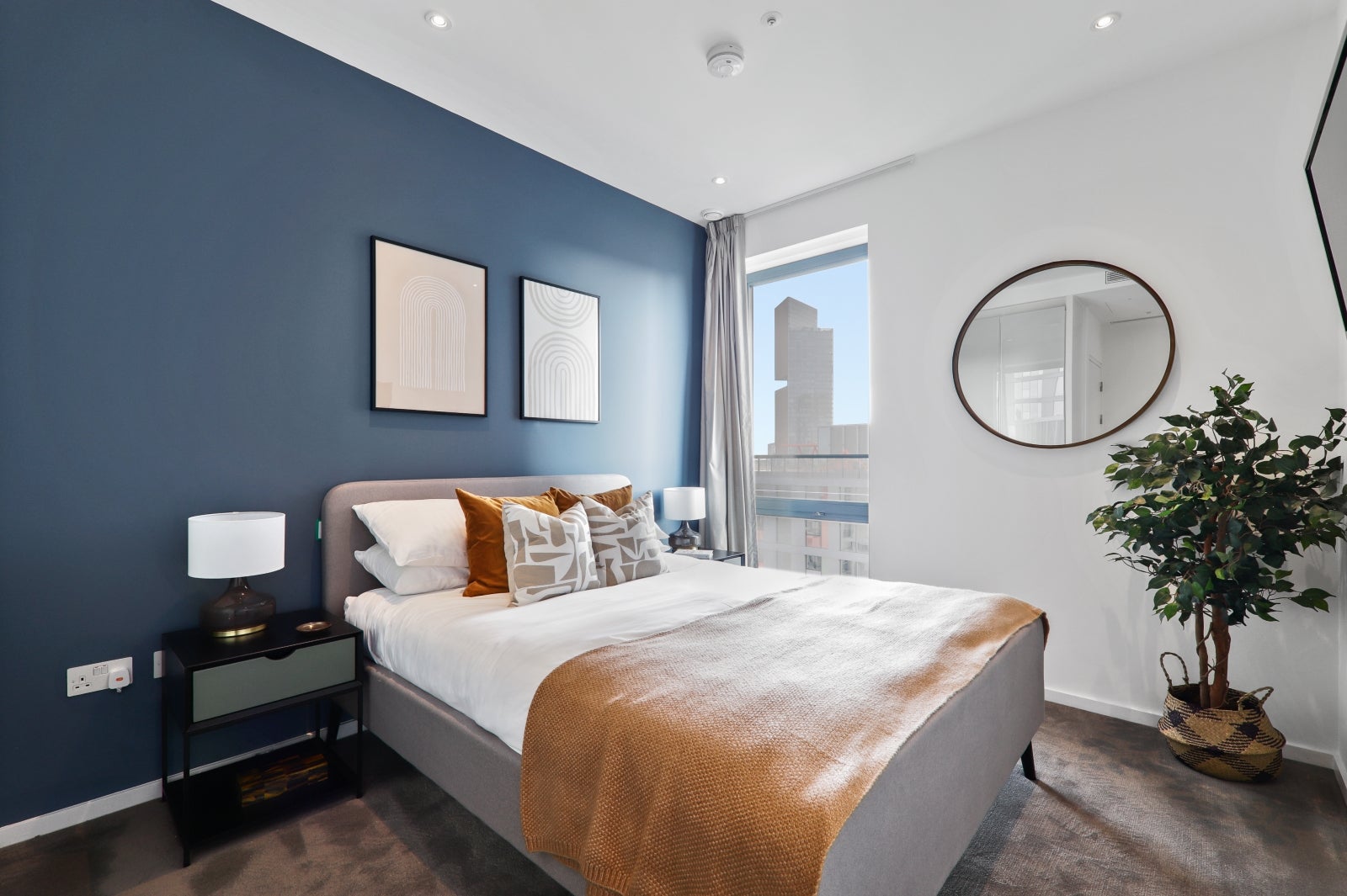 Flat Celebration Avenue in Greater London