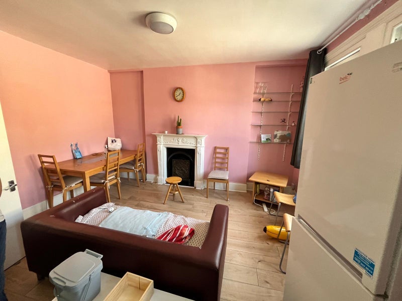 Room Parkville Road in Greater London