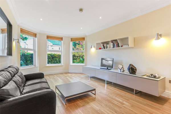 Flat St. Hilary's Park in Alderley Edge