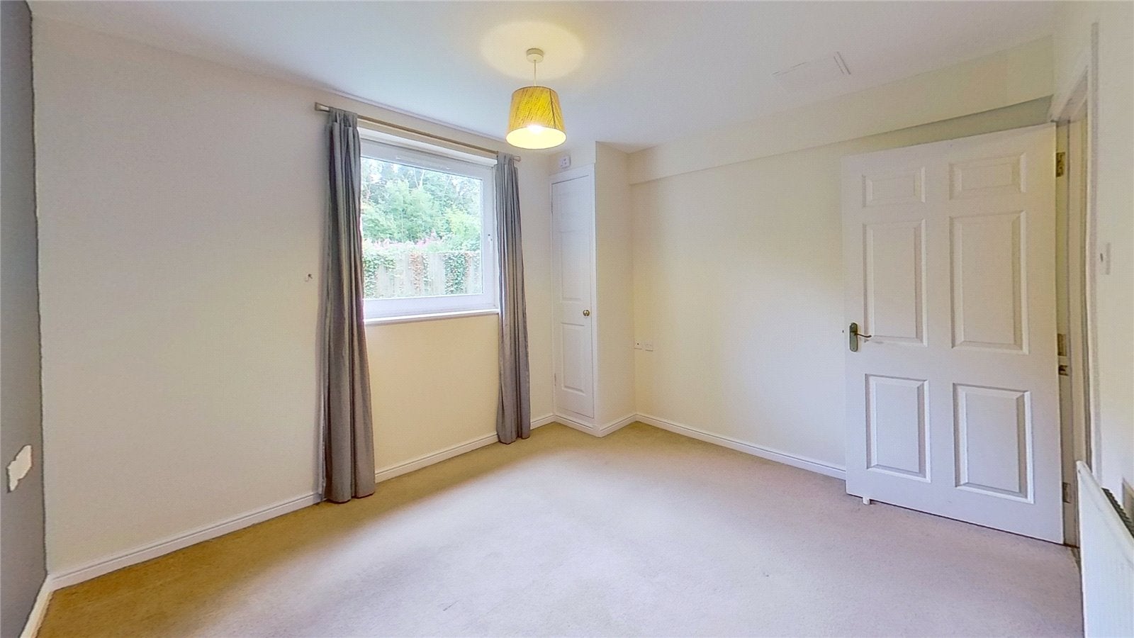 Flat Inglis Green Gait in City of Edinburgh