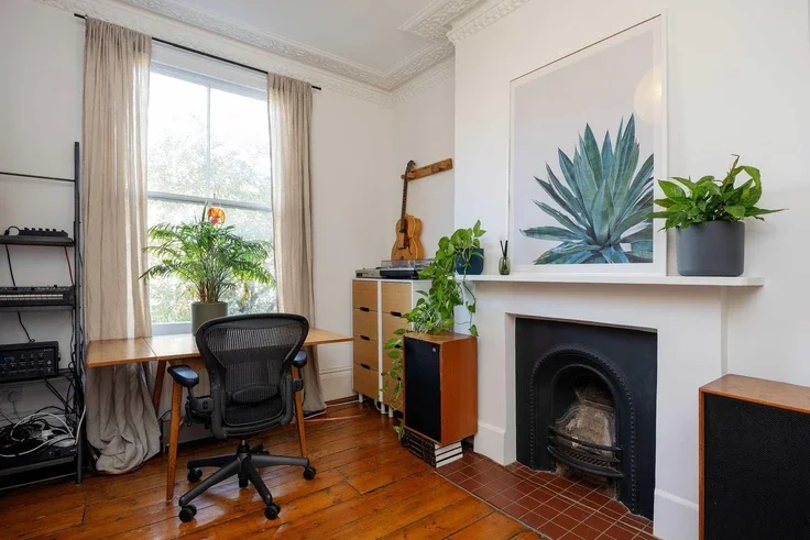 House Sigdon Road in Greater London