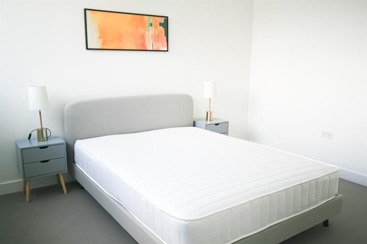 Flat New Tannery Way in Greater London