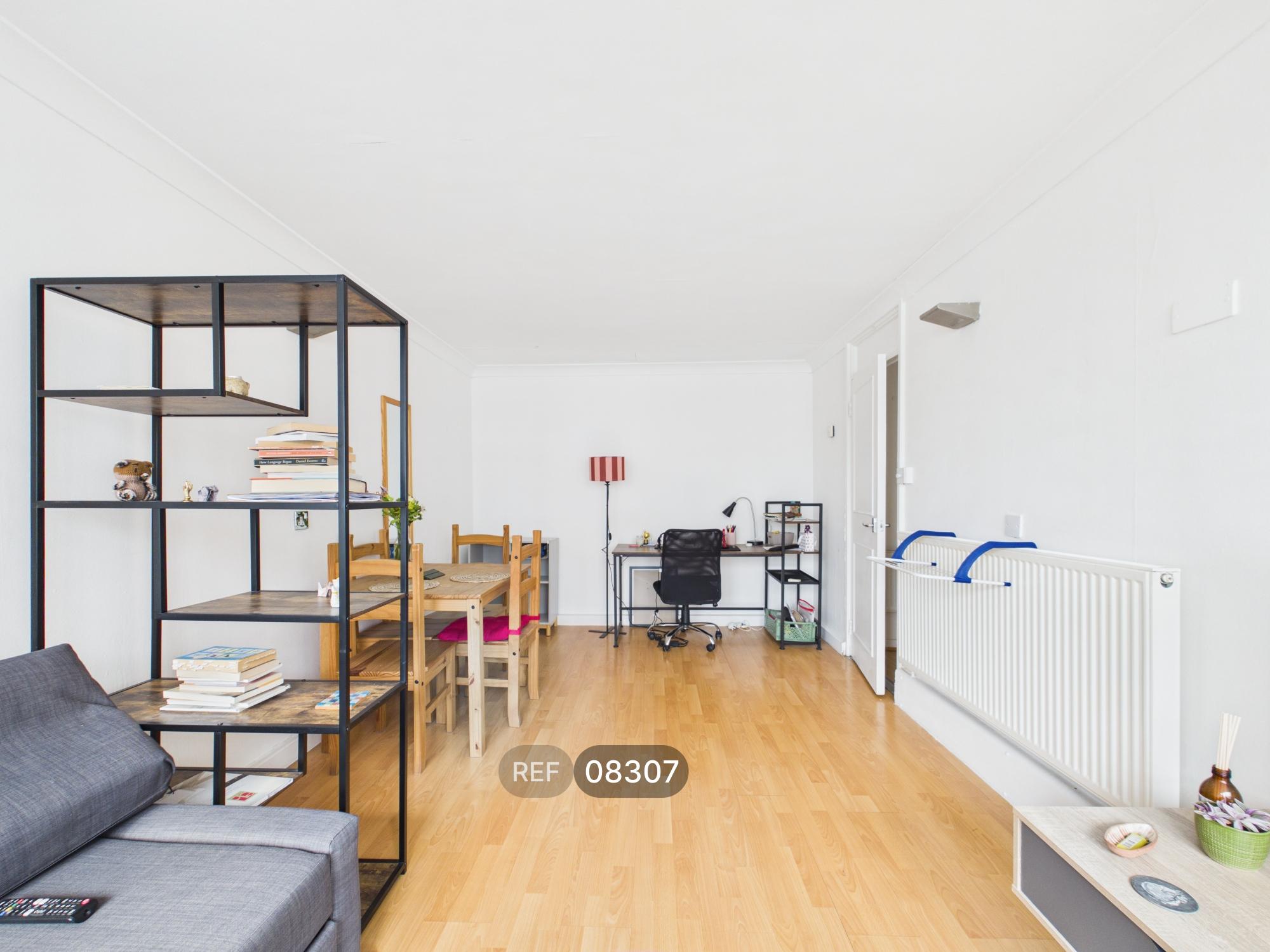 Flat Charlotte Despard Avenue in Greater London