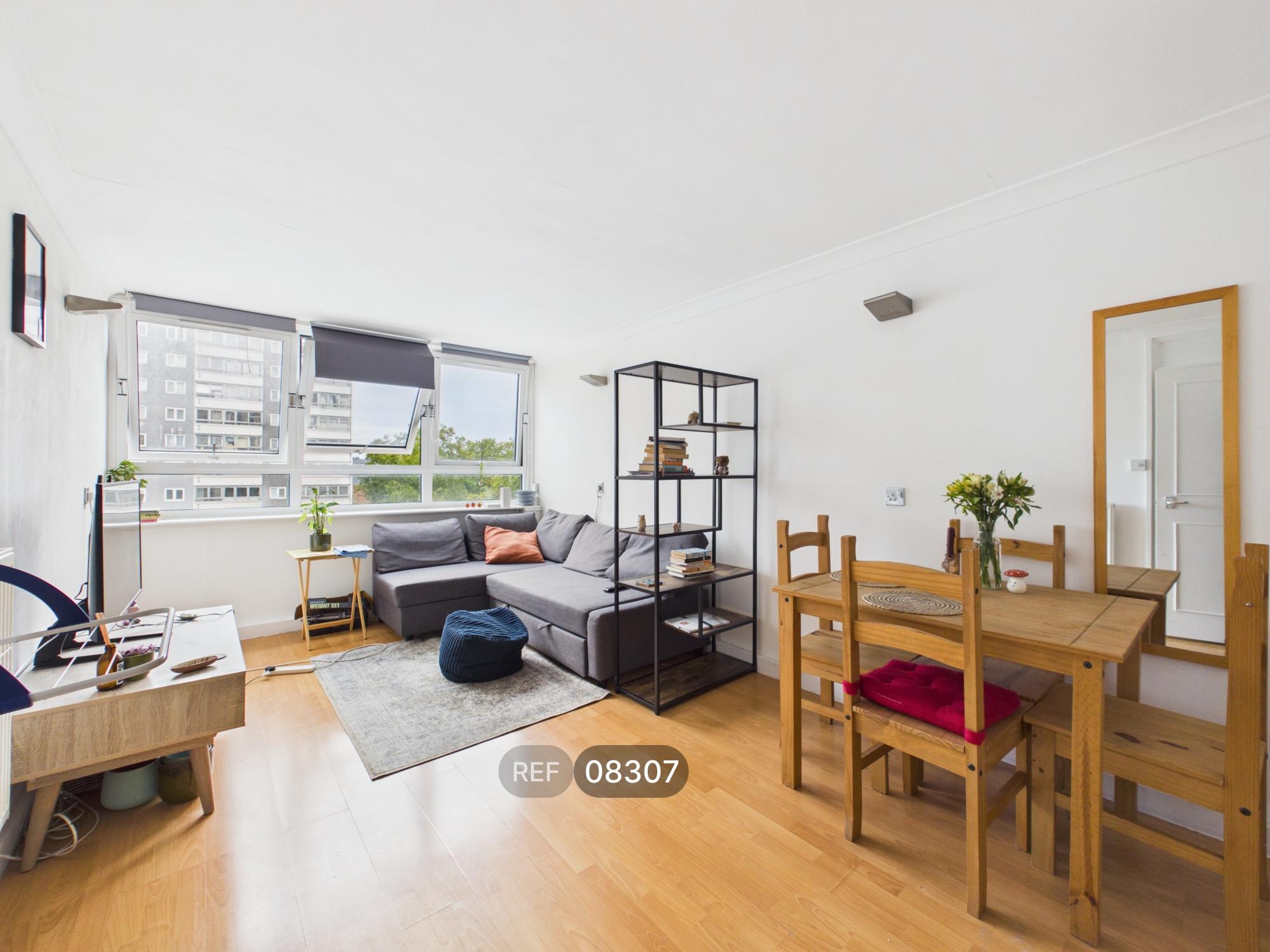 Flat Charlotte Despard Avenue in Greater London