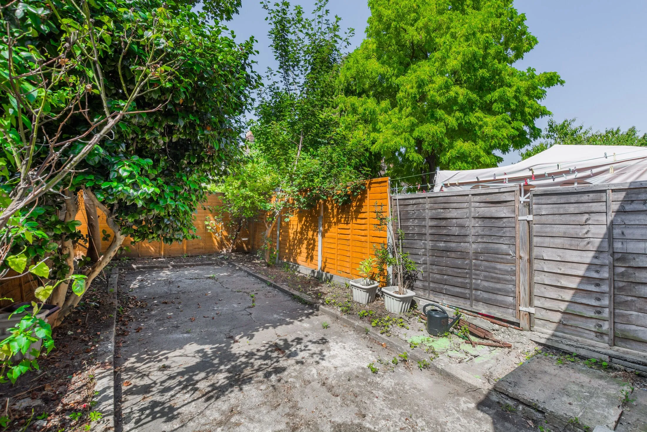 House Harcourt Road in Greater London