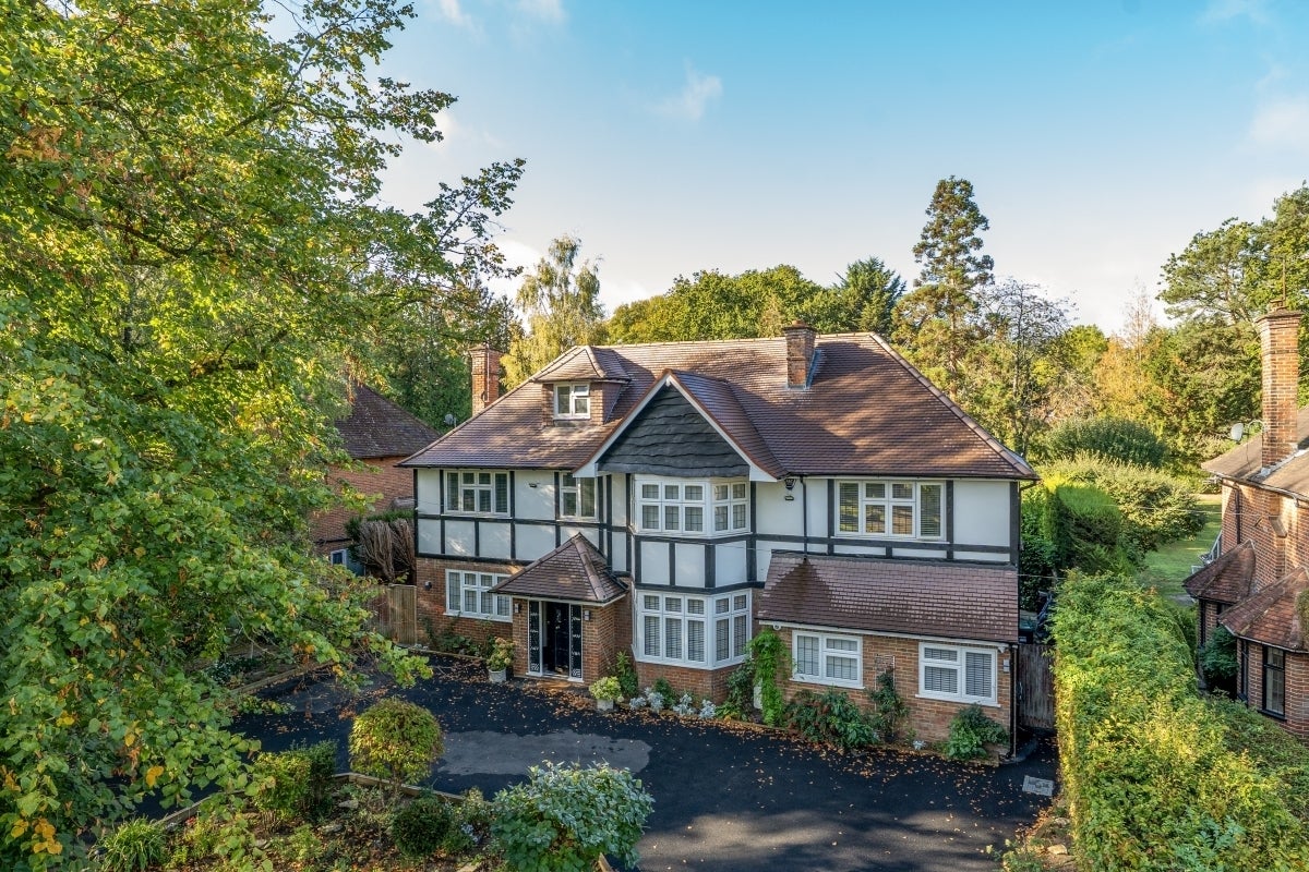 House Wolsey Road in Three Rivers