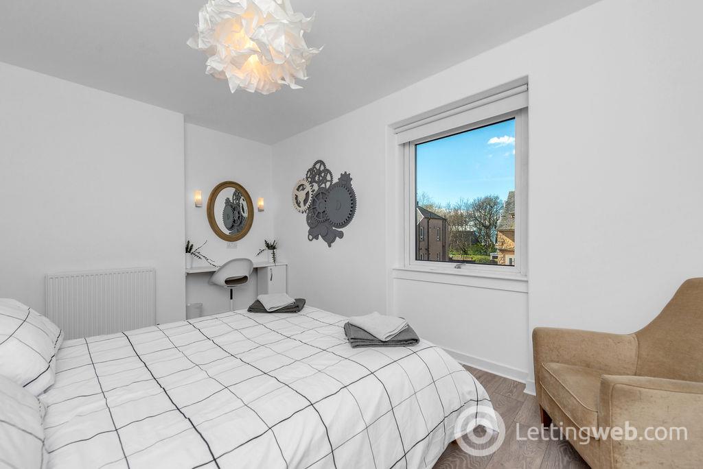Flat Chesser Grove in City of Edinburgh