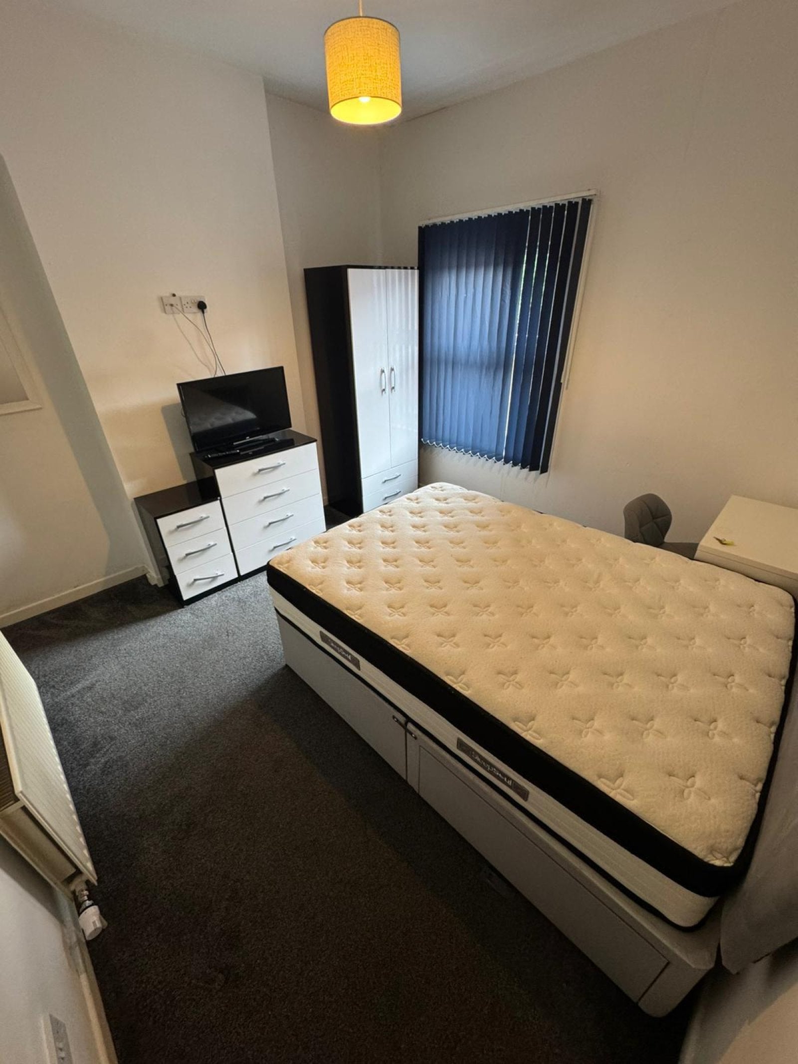 Room Leek Road in Stoke-on-Trent