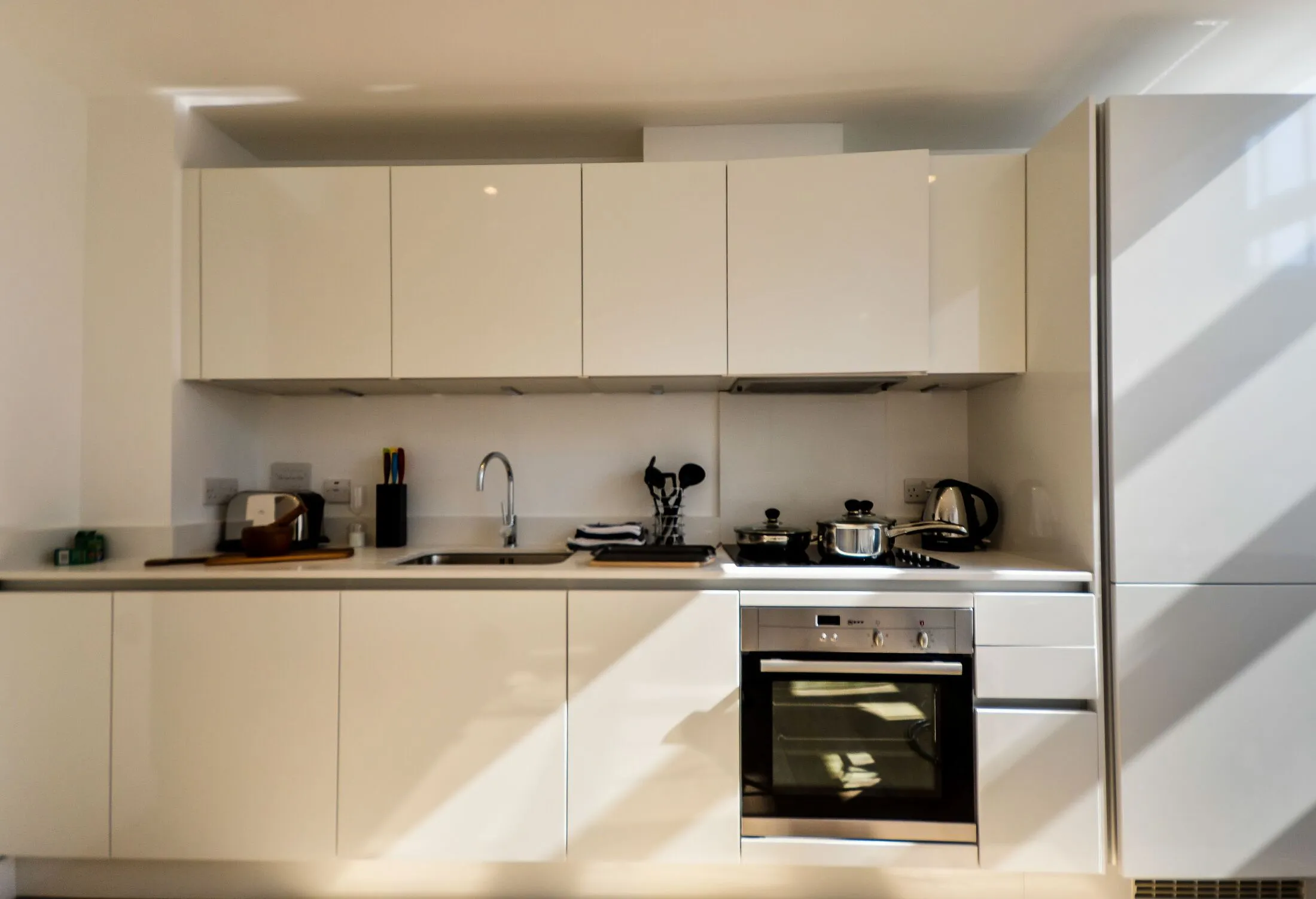Flat Dod Street in Greater London