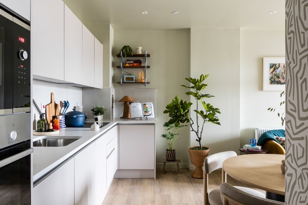 Flat Clayton Road in Greater London