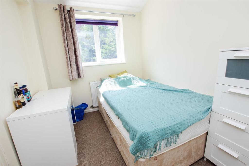 Flat Heeley Road in Birmingham