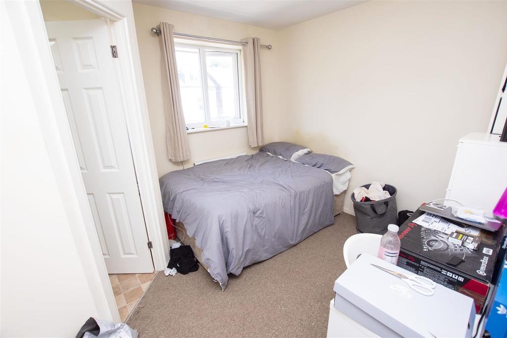 Flat Heeley Road in Birmingham
