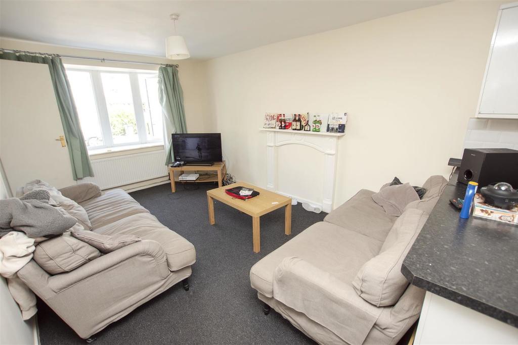 Flat Heeley Road in Birmingham