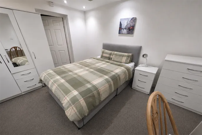 Room City Road in Nottingham