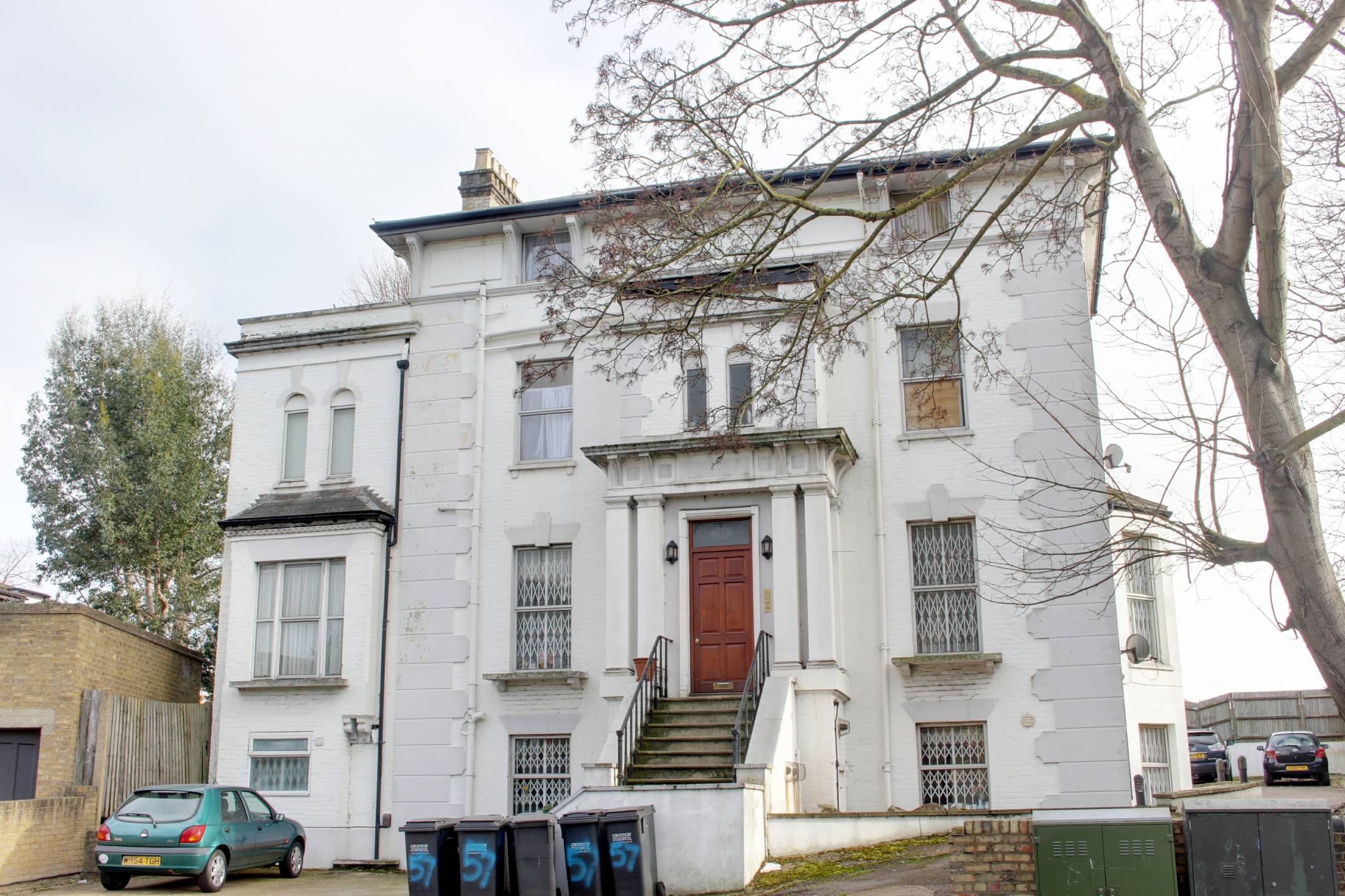 Flat St. Peter's Road in Greater London