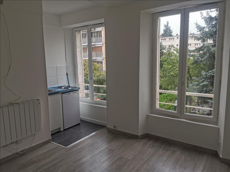 Flat Rue de la Rochette in Melun