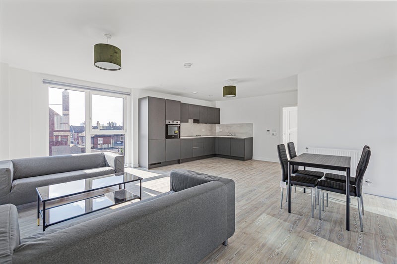 Room Thunderer Street in Greater London